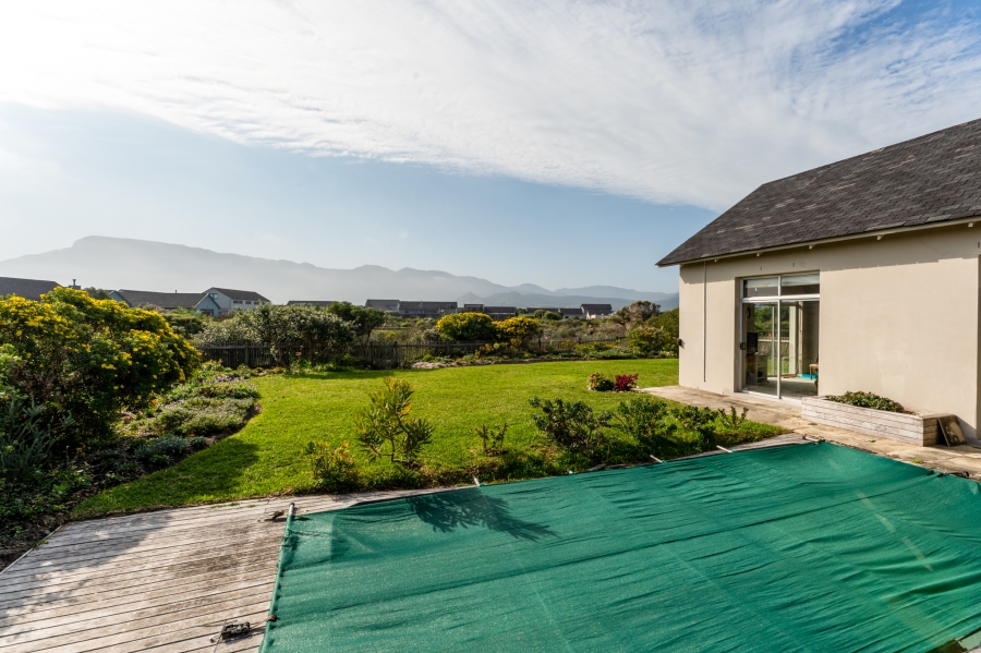 3 Bedroom Property for Sale in Lake Michelle Western Cape
